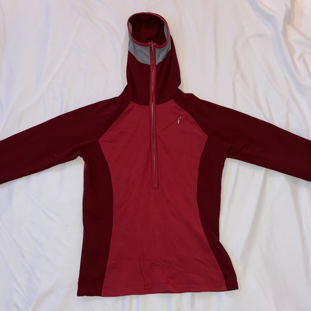 The North Face Burgundy/maroon light layer